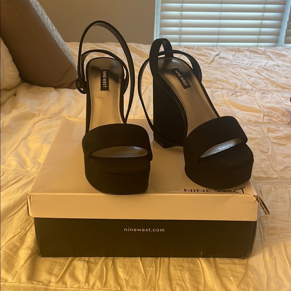 Nine West Black Women's Platform Sandals-NEVER WORN!